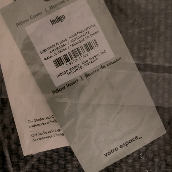 Indigo pillow covers plus pillow, m20" X 20" - Picture 10 of 16